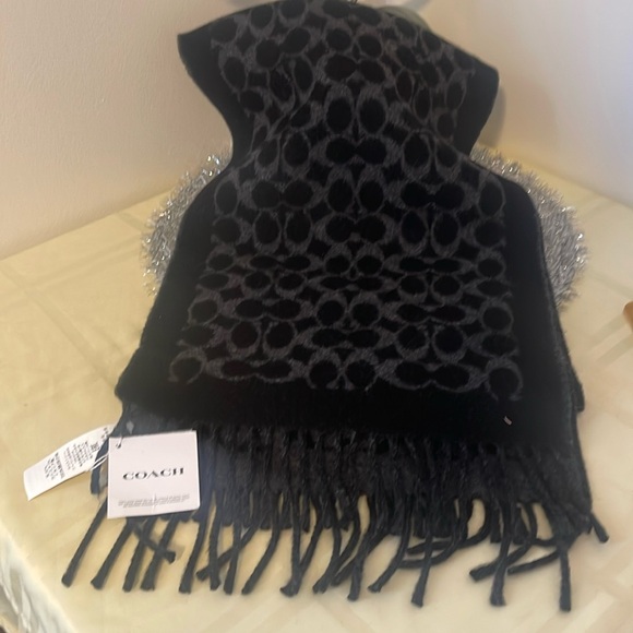 BNWT: Black and Dark Gray Coach Logo Scarf - Picture 1 of 15